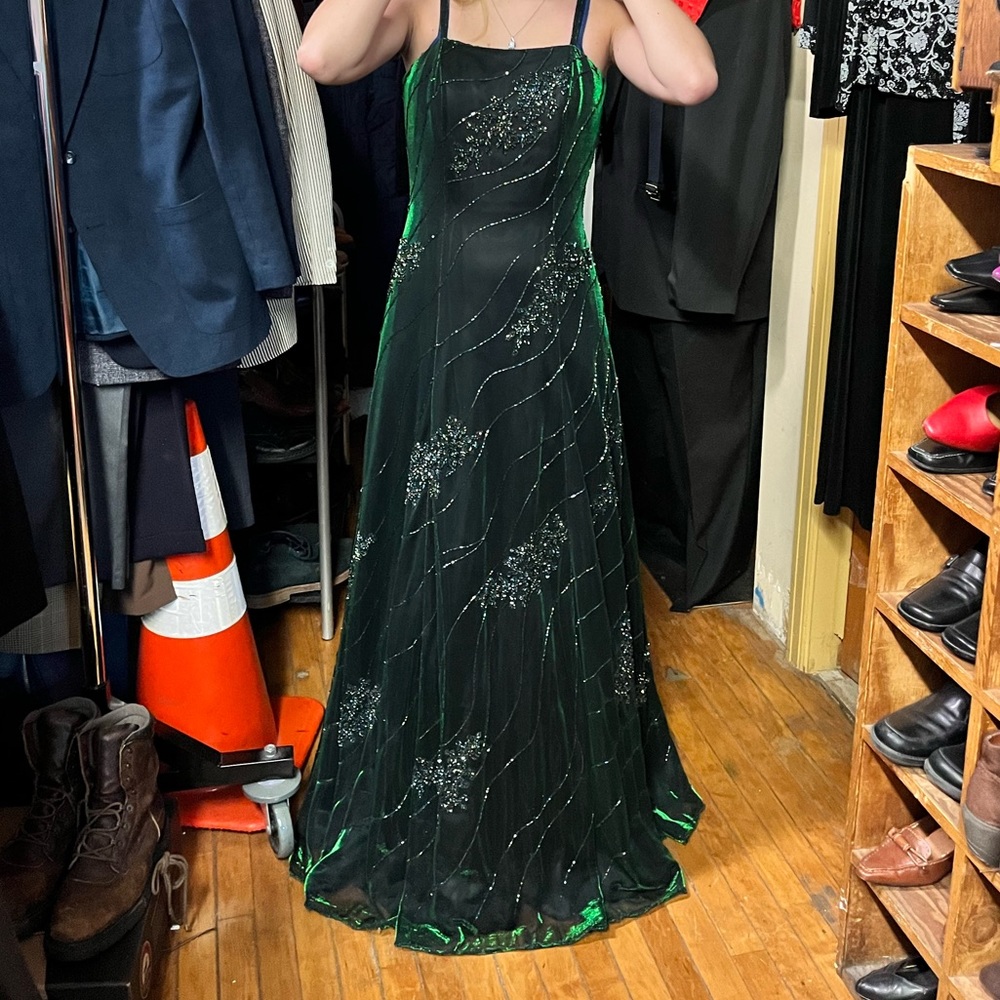 Mac Duggal 2016 Green holographic dress